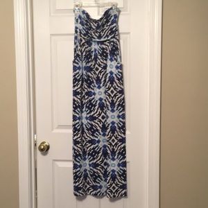 Maxi dress with pockets